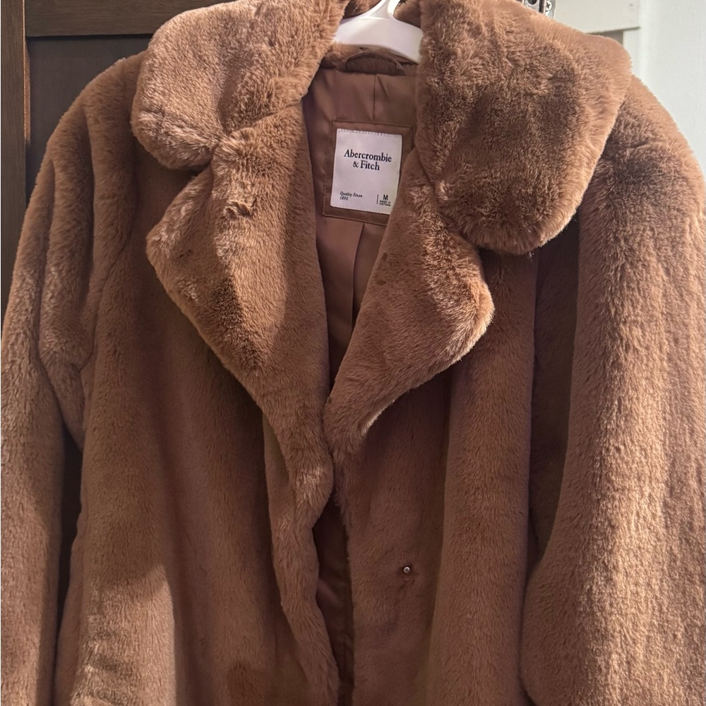 Abercrombie & Fitch Plush Teddy Coat in Camel Brown